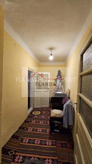 Casa Rahova zona Pucheni, str Garoafei - 11