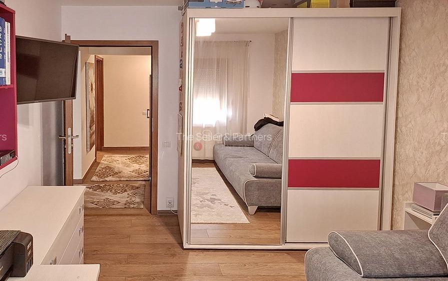 Structura decomandata, apartament mobilat si utilat - 9