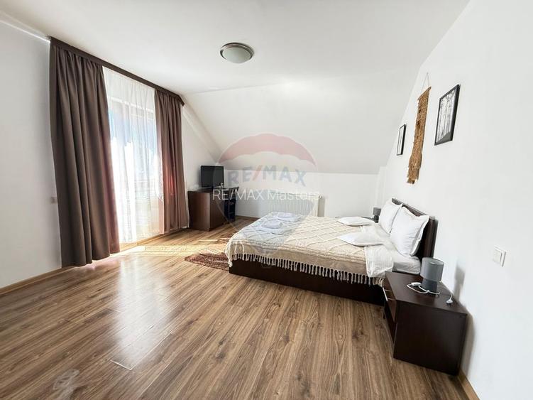 Pensiune cu 14 camere de vânzare Bucovina lângă pârtia Pojorata Malini - 10