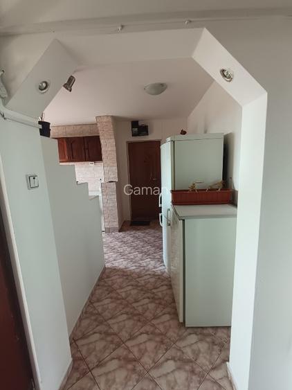 Apartament cu 2 camere decomandat  - 8