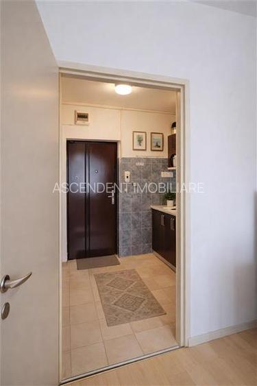 3D! Garsoniera cu baie si bucatarie, mobilata, loc parcare, Tractorul, Brasov - 2