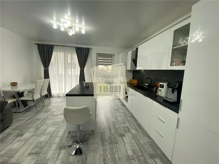 Apartament de Lux cu gradina Selimbar 3 camere 2 bai - 2