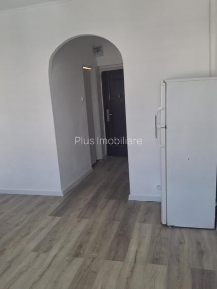 Garsoniera 21 mp, complet renovata -zona Jumbo - 2