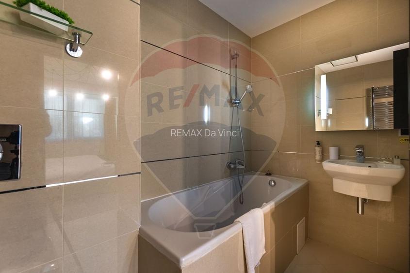 Apartament cu 4 camere de vânzare - 19