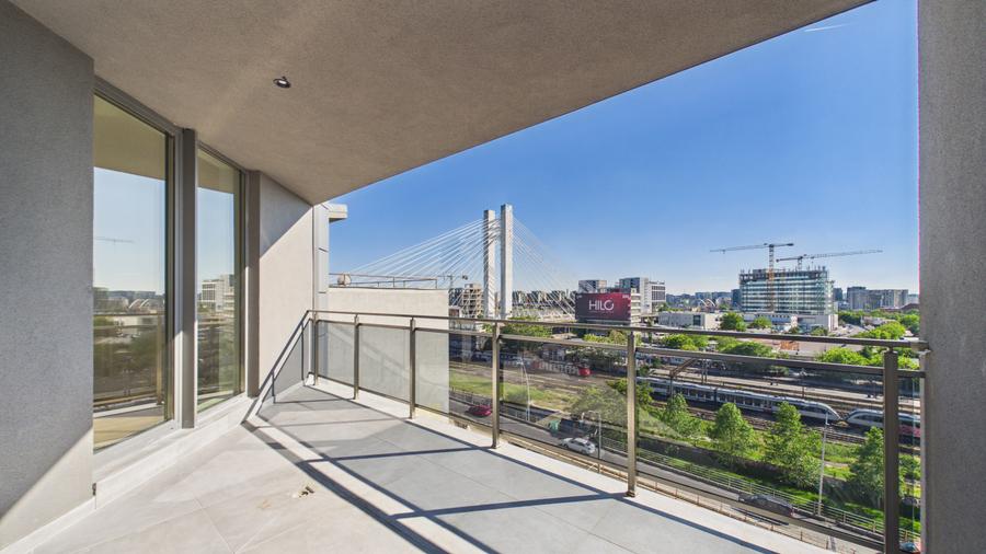 Apartament 3 Camere cu Vedere Panoramică | Metrou în Fața Blocului