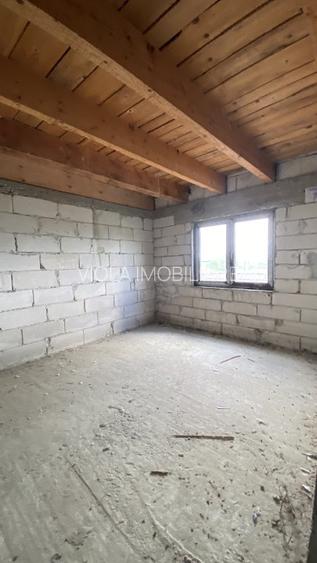 Ocazie!De vanzare doua case,teren 1000mp. - 5