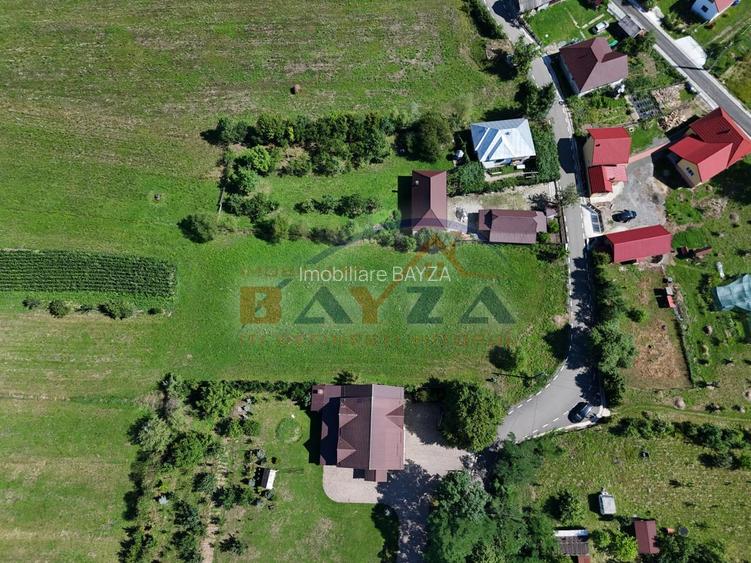 Teren intravilan superb 2.291 mp - Unguraș, deschidere 33.8 m la drum asfaltat - 5