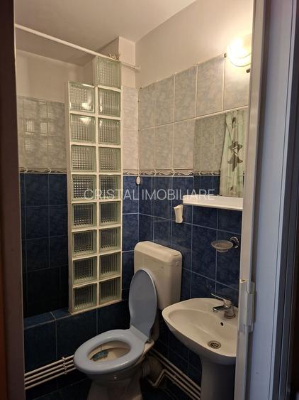Garsoniera decomandata, pet friendly, centrala proprie, metrou 5 min, mobilata - 7