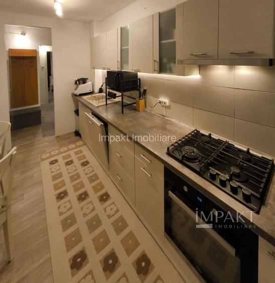 Apartament  cu 3 camere decomandat, 2 băi, etaj intermediar - Zorilor - 6