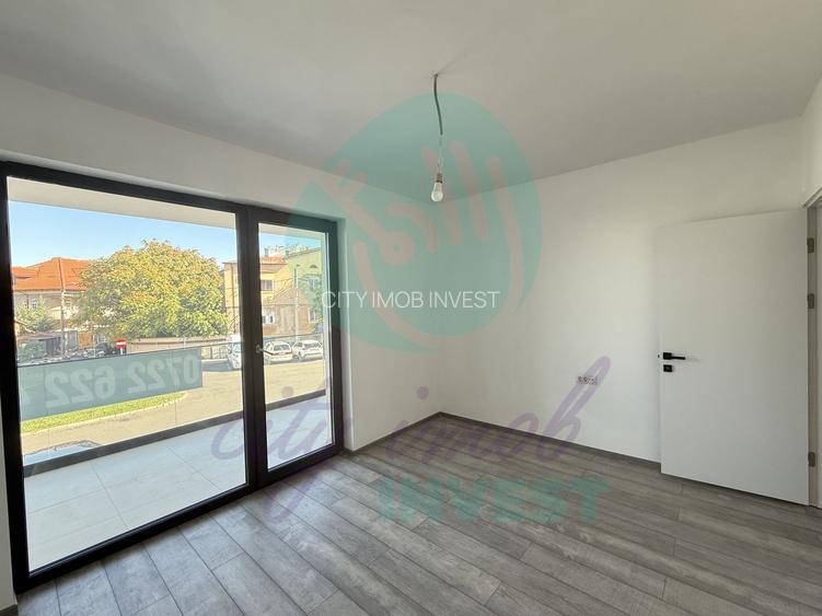 Apartament cu LIFT IN INTERIOR si doua terase de 21 mp in total - 11