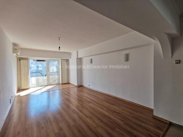 Bd. Decebal - Apartament 4 camere dec 1990 - 4