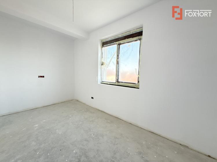 Duplex 4 camere situat la drum asfaltat, in Sacalaz - 23