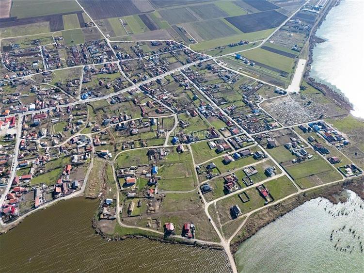 Teren Intravilan 2380 mp Langa Lac, Corbu - 31