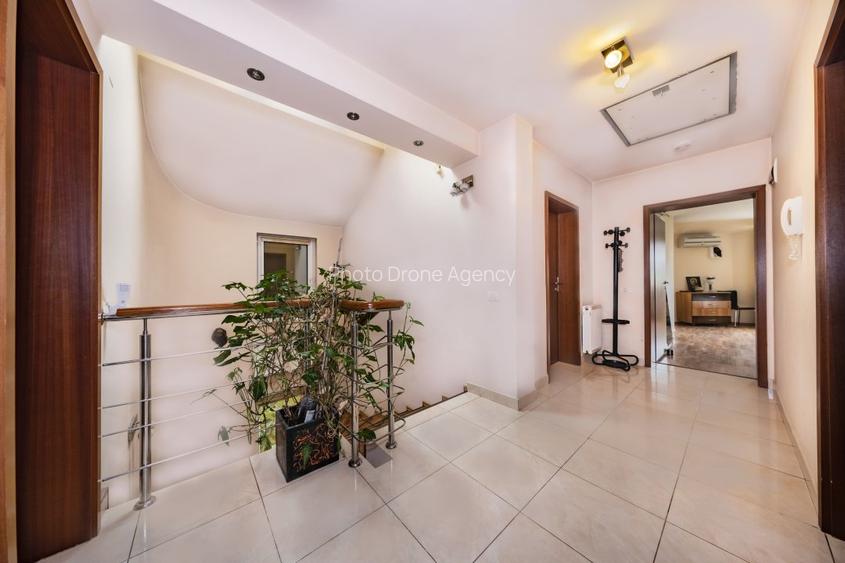 Vilă de Vânzare Drumul Taberei Stradă Exclusivistă Acces Securizat T=627mp D=30m - 32