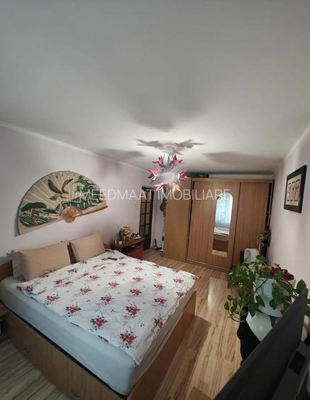 De vanzare-Apartament 3 Camere Decomandat – Confort Modern, Dotări Full &Rahova - 5