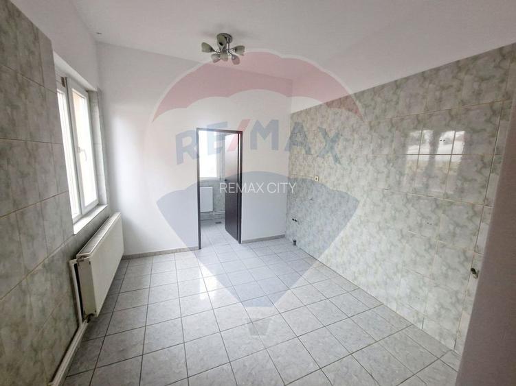 Vilă spațioasă de închiriat – 1 Mai, Piatra Neamț - 14