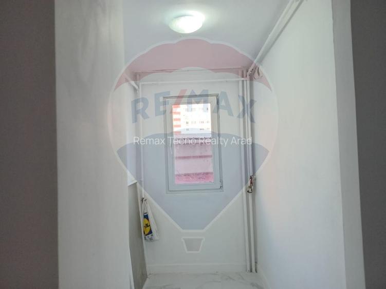 Apartament 2 camere etj 1 /10 nemobilat în zona Aurel Vlaicu - 6