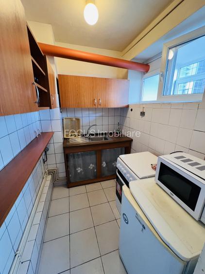 Garsonieră decomandată cu centrala proprie si AC- Zona Carol - 4