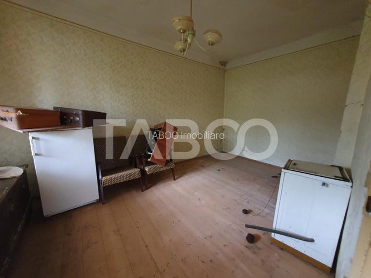 Casa de vanzare in Mandra 140 mp utili curte sura anexe 3 beciuri - 3