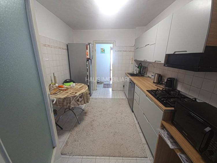 FALEZA NORD 4 CAMERE - 15