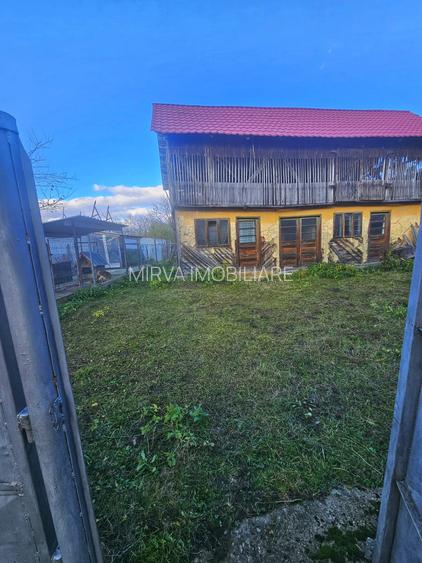 Exclusivitate! Casă cu teren generos în Sat Olteni, Com.Teișani - 9