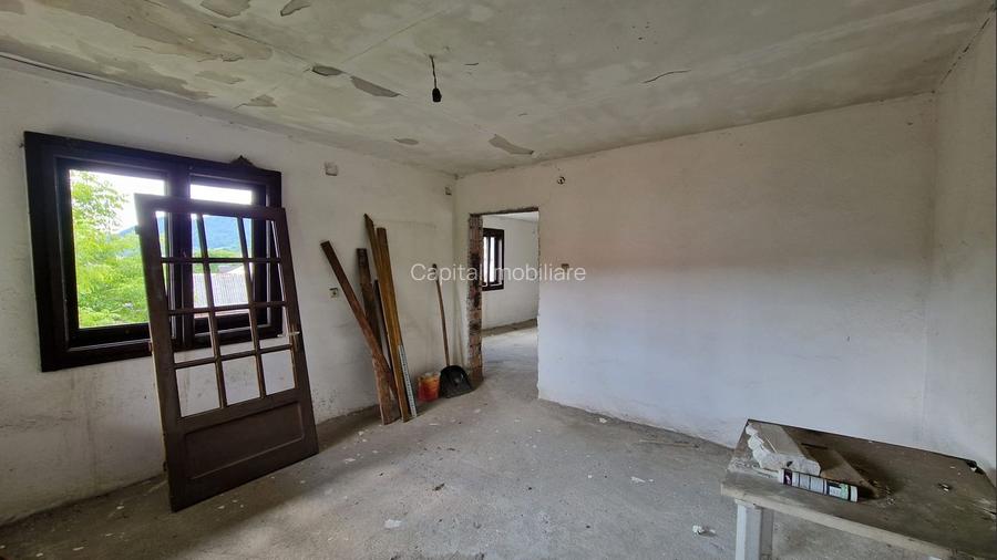 Casă cu 4 camere si 2 garaje de vanzare, Baia Sprie, Comision 0% - 10