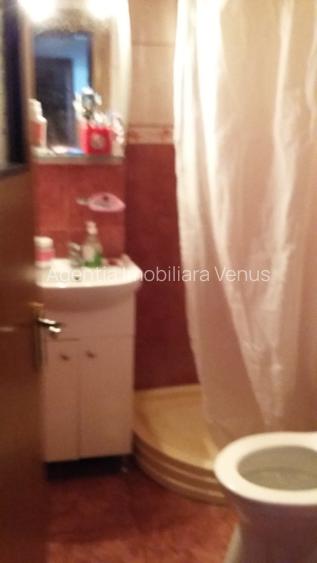 Apartament 4 camere str.Primaverii etaj 2 - 4