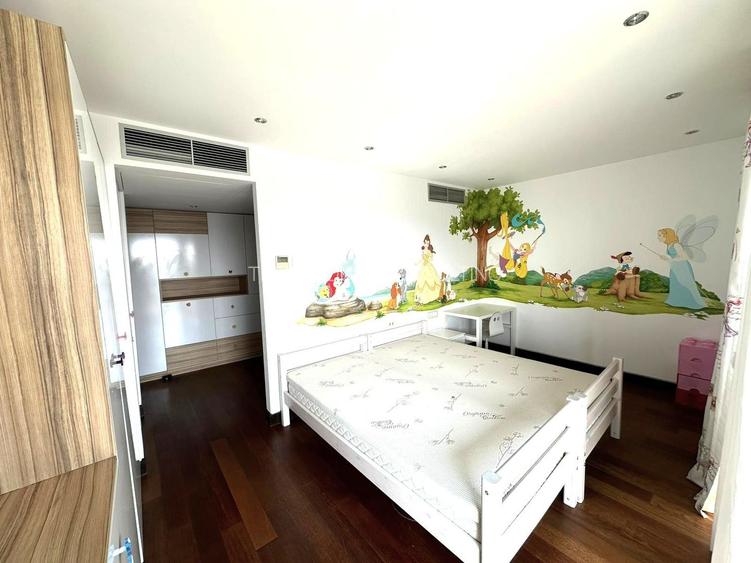 OPORTUNITATE!Complex Exclusivist - 5 Camere -162 mp, Parcare Subterana - 15