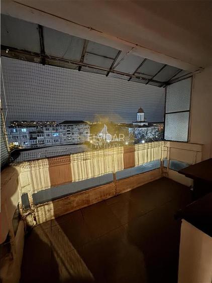 Dacia - 3 camere , Centrala proprie , Etaj 4 - 6