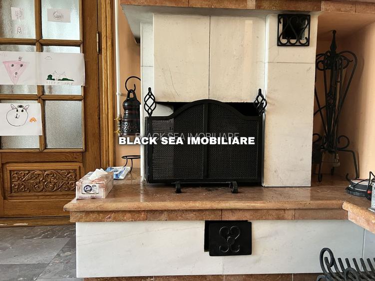 Vila 7 camere D+P+1+M - 2 Garaje - 50m de plaja - Zona centrala - 5