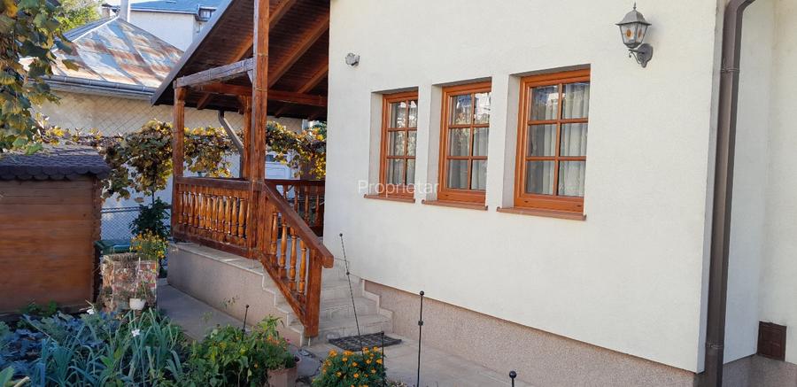 Vilă unică în Centrul Sucevei  - 2