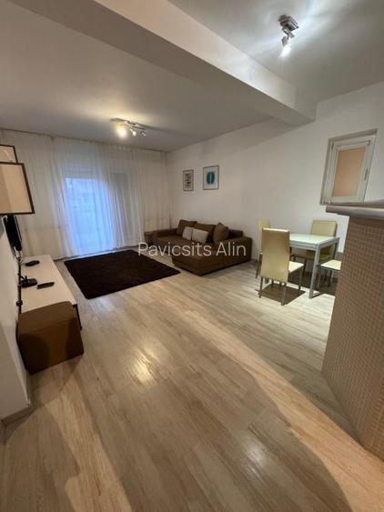 Apartament de închiriat  - 2