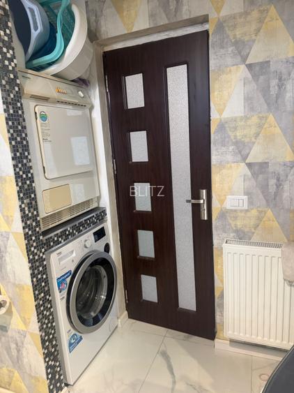 CASA DEOSEBITSA MOBILATA in stil italian ,zona podul VIORELE , teren 280 mp - 16