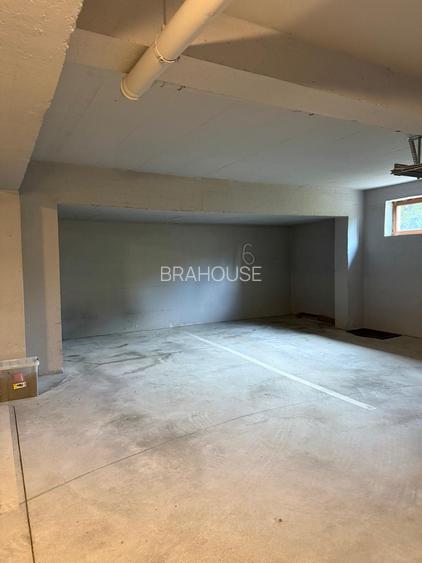 Apartament 3 camere de vanzare, Tractorul, parcare subterana - 9