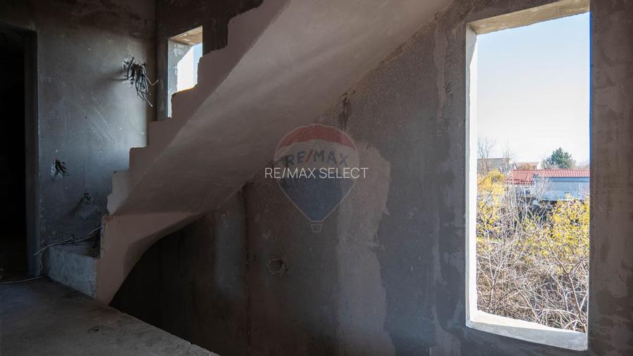 Pantelimon-central vanzare casa spatioasa-parter, etaj si mansarda - 18