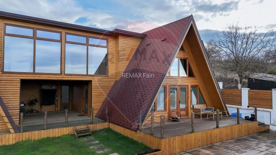 Vila A-frame cu 6 camere de vânzare în Agnita - 2