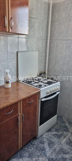 Titan , 5 munte Piata Trapezului - 5