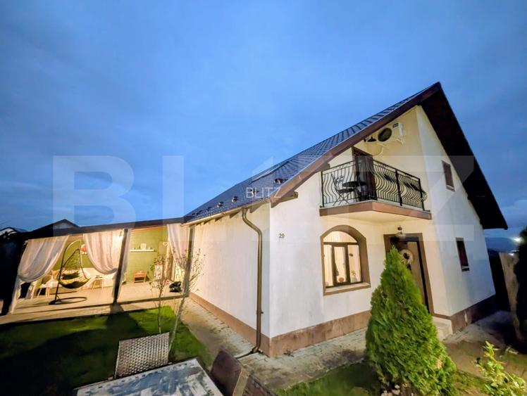 Eleganta si functionalitate: Casa P+M de vanzare in Lunca Cetatuii - 2