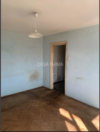 Apartament 2 camere Podu Ros, etaj intermediar, FARA RISC - 2