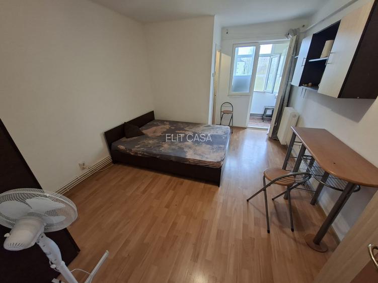 Garsoniera, etajul 2/4, zona Alexandru cel Bun - 2