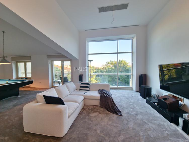 Vila deosebita  la un pas de mare mobilata si utilata - 37