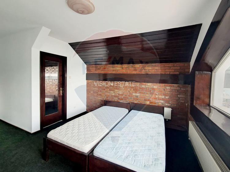 Pensiune Eselnita / 16 camere / Teren - 1448 mp / Ponton - 22