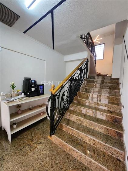 Pensiune 8 camere un apartament parcare zona Lazaret - 9