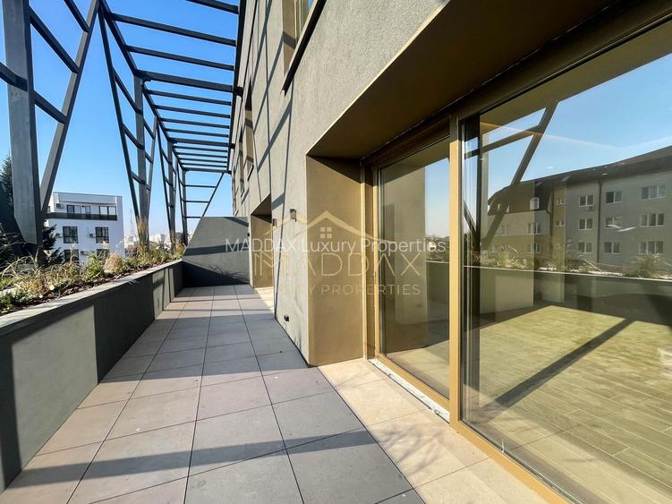 Impressive Penthouse-Triplex ** Green Building***/ 3 parking / Stefan Cel Mare - 12