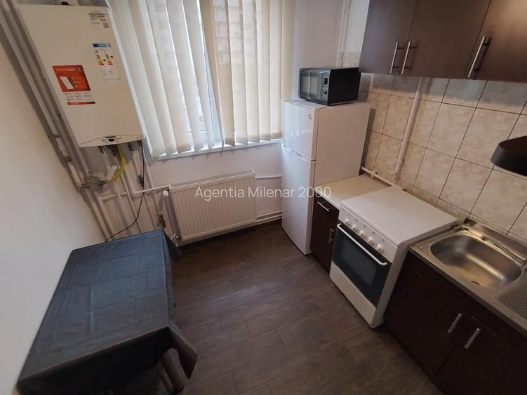 Lângă facultatea Medicină si Punctele Cardinale-pe frumosul bulevard TakeIonescu - 17