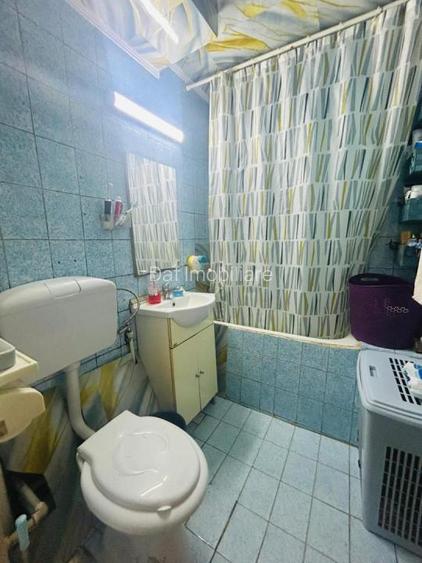 65000 euro -2camere- metrou Gorjului  -etaj 1 - 3