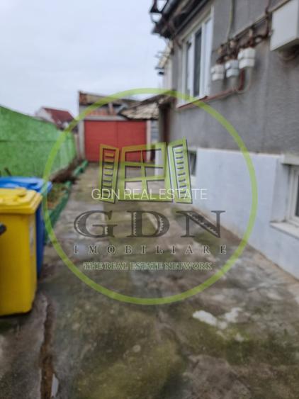 Proprietate spre vanzare,  formata din 2 case suprafata totala 440 mp - 5