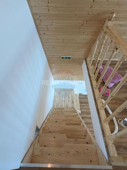 De vanzare Cabana A-Frame cu 1400 mp teren in zona Pucioasa, DB - 16