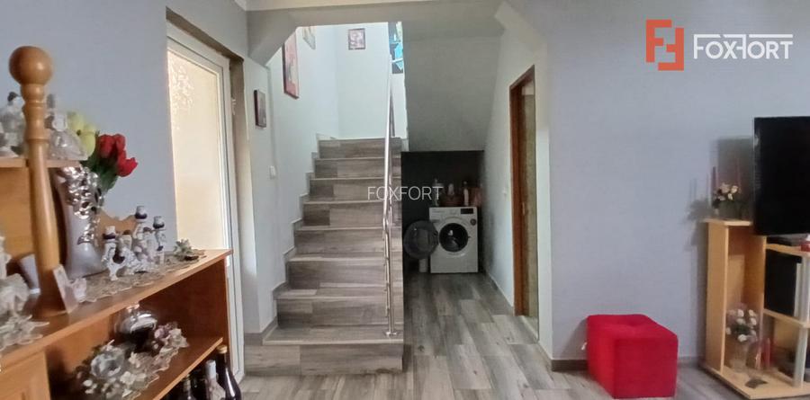 Casa individuala cu 5 camere P+M in Sanmihaiu Roman  - 4