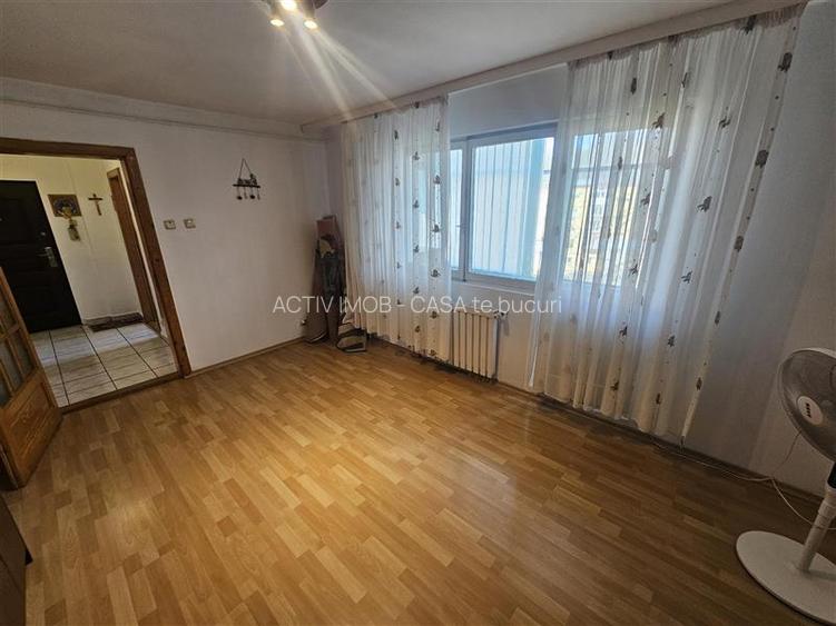 Resita, 3 Cam. Dec., Mobilat+Utilat, Micro 2 - 25